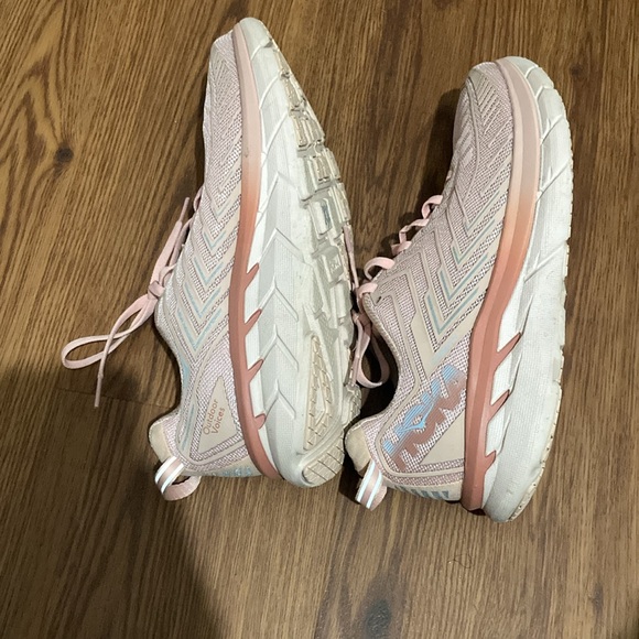 Hoka One One Outdoor Voices Clifton 4 Pink Color Limited Edition Women’s Size 9 - Picture 4 of 9